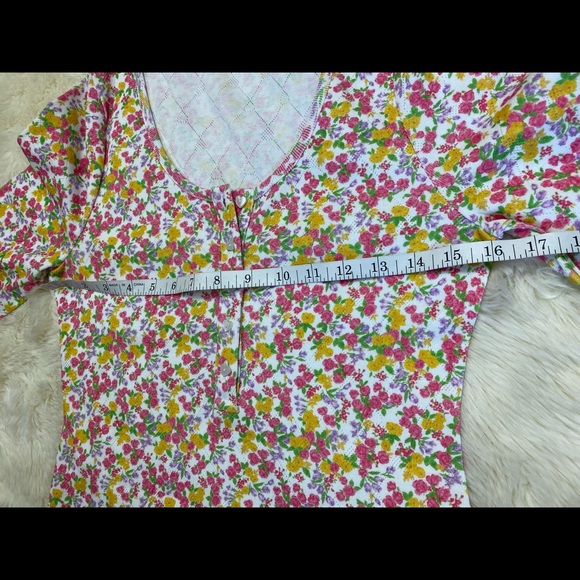 🎀 Floral Heart Button LS Hanley Top Large, Pink Yellow - Picture 11 of 12